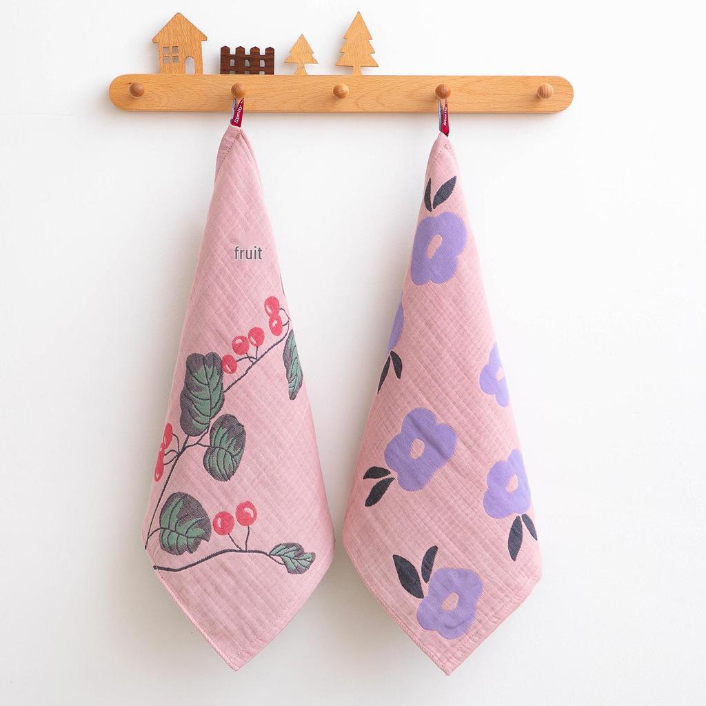 2-Pack Enlarged Cartoon Cotton Gauze Towel - 4-Layer, Soft, Lint-Free, with Hanging Loop for Babies, Kids, Kindergarten.