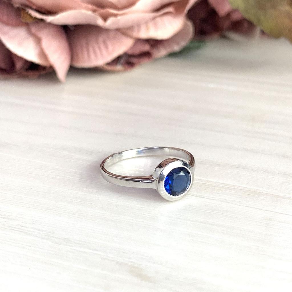 Серебряное кольцо с сапфиром nano 0.633ct (1509791) 2.04 гр. 925 пробы