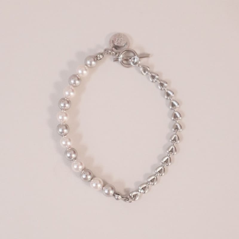 OudStudio Mini Heart Pearl Bracelet