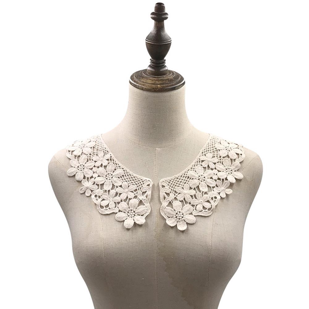 Women's Fashion Decoration Fake Collar Vintage Hollow Lace Crochet Neckline Detachable Shirt Blouse Flase Collar Lolita Girls