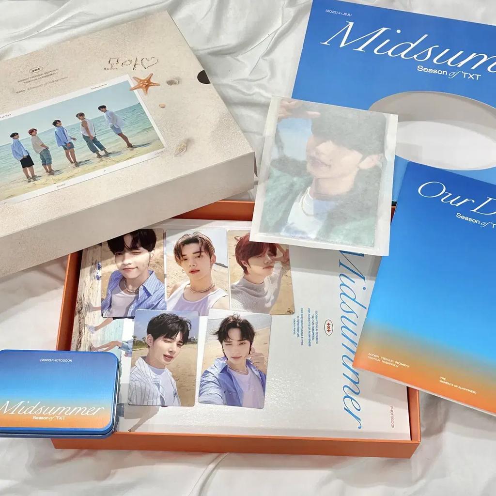 Tomorrow X Together Летнее небо голубое фотокарточка Ёнджун Субин Бомгю Тэхён Хюнин