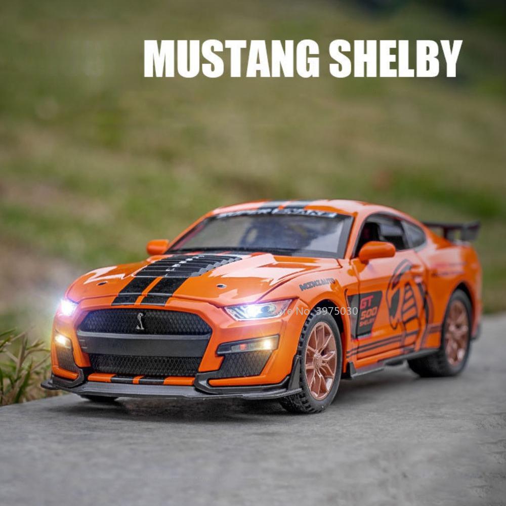 1/32 Масштабная модель спортивного автомобиля Mustang Shelby GT500 Литой металл Высокая имитация звука и света Коллекция детских игрушек Подарки