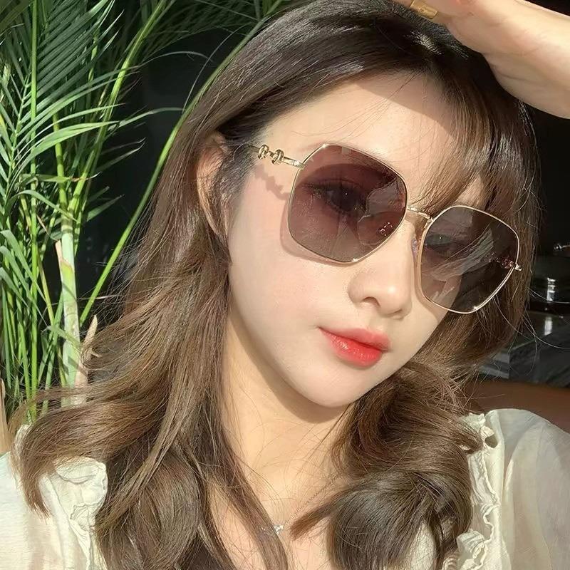 Sunglasses for Women New Gradient Color Korean Edition Trendy UV Resistant Sunglasses Large Face Slimming Polarized Glasses