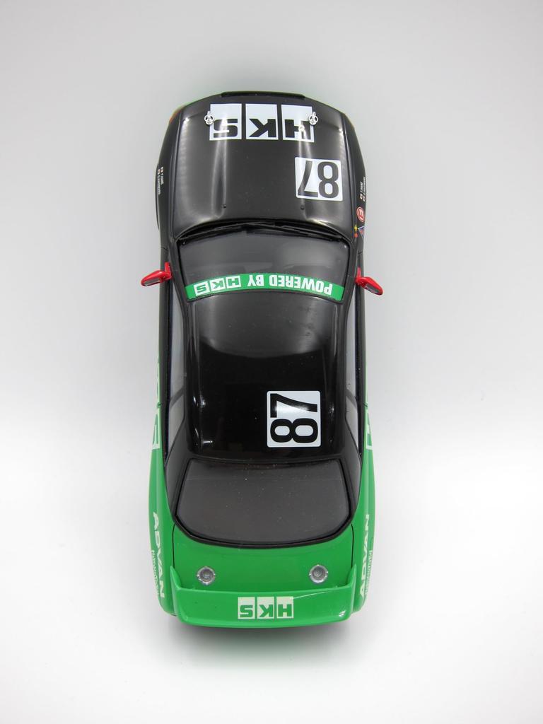 Inch Up Series HKS SKYLINE Plastic Model 1/24 No.304 (Skyline GT-R [BNR32 Gr.A Specification] 1992)