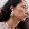 Геометрические Треугольные Пирамидальные Серьги-Гвоздики с Матовой Поверхностью – Модные, Матовые и Изысканно Изготовленные для Женщин.