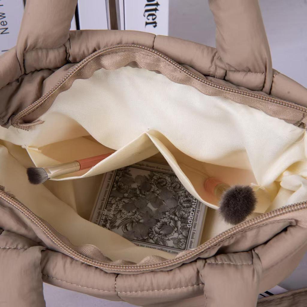 Большая стеганая косметичка на плечо - Повседневная, для путешествий и ежедневного использования