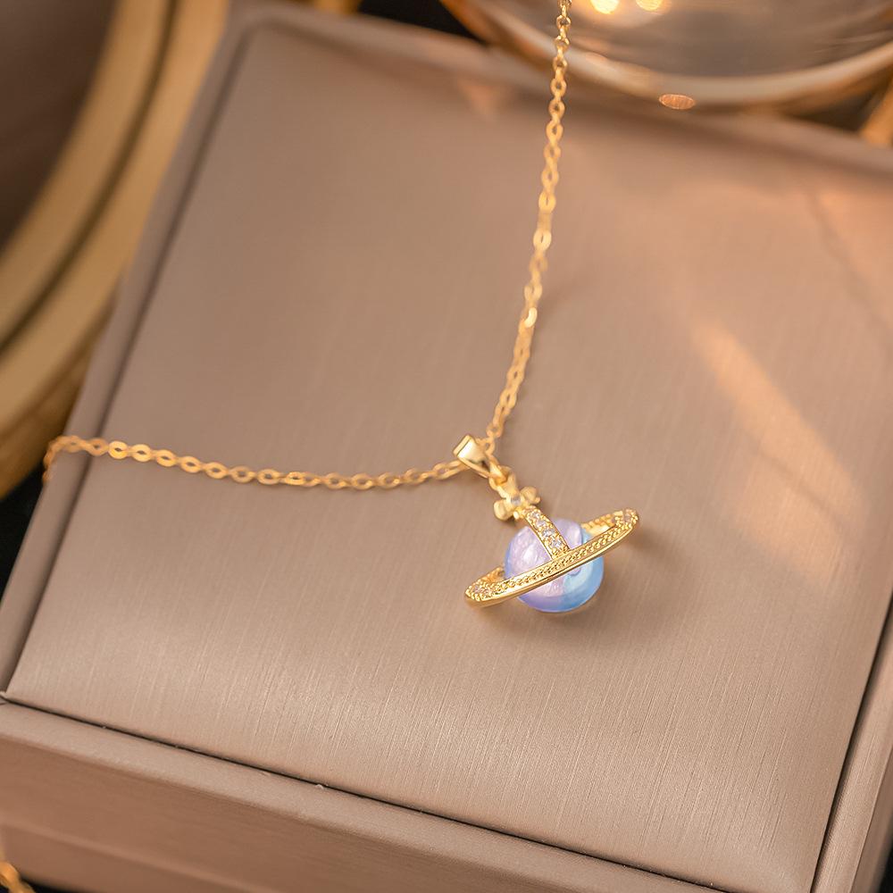 Шикарное не тускнеющее колье из титановой стали для женщин с уникальным дизайном и сверкающей медной подвеской