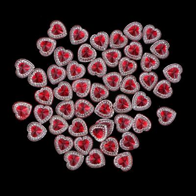 Стразы в виде сердечка. 50 шт. 12 мм