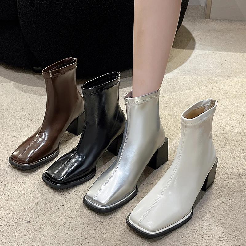 Мода 2024 года, новые осенние женские сапоги из тонкой эластичной кожи с низким бочонком, квадратная застежка-молния сзади, британская мода, короткие сапоги для женщин