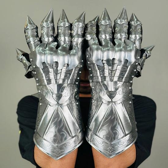 Nazgul Etching Gloves Set Medieval Knight Gauntlet Gloves Pair Best Halloween Costume Role Play Cosplay Gloves Best Gift Item