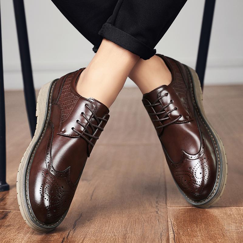 Весна 2024 года, новые кожаные повседневные туфли для мужчин, британский стиль, туфли-оксфорды на шнуровке, мужские классические туфли на толстой подошве в деловом стиле