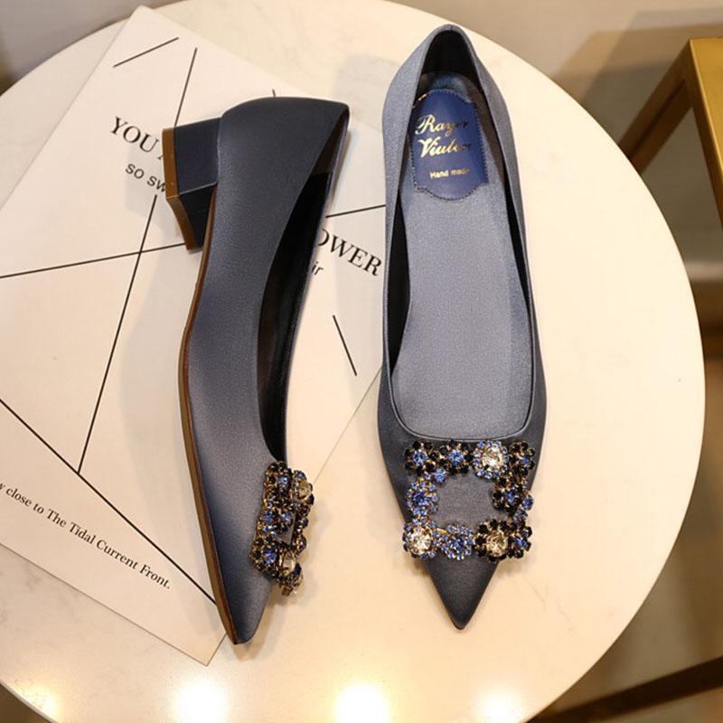 Женские туфли на высоком каблуке с квадратной пряжкой Water Diamond, заостренные толстые каблуки, свадебные шелковые атласные туфли на среднем каблуке с неглубоким носком