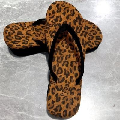 Мода Женские пляжные шлепанцы Летние сандалии на танкетке Нескользящие шлепанцы с открытым носком Женская удобная обувь Размер 35-40 Zapatos De Mujer