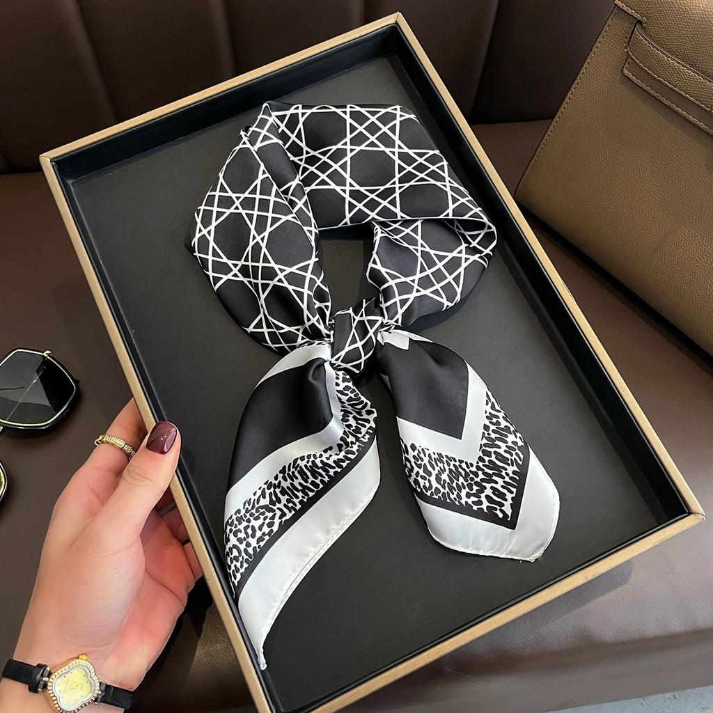 70cm Square Scarf With Imitation Silk Versatile Neck Scarf For Dress Up Your Look , Spring/Summer Women's Soft Stain Bandannas