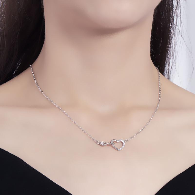 Sparkle Diamond Love Necklace Women Light Luxury Niche Design Fashion Hollowed Out Elegant Personality Collarbone Chain