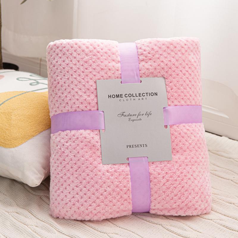 Однотонный утолщенный фланелевый плед в ананасовую клетку для офиса и использования в кондиционируемом помещении