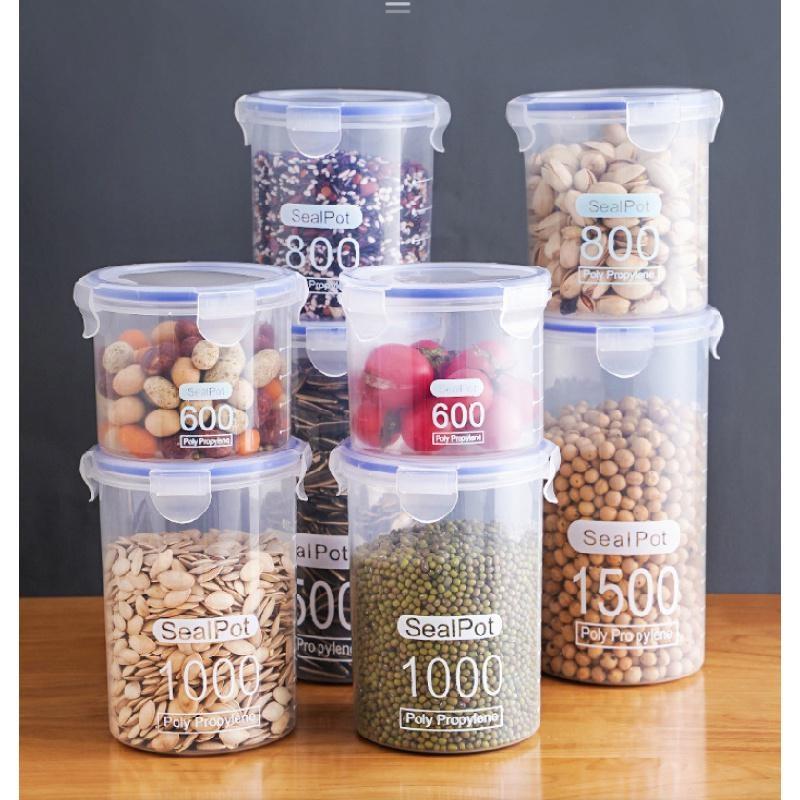 Большой ящик для хранения продуктов. Резервуар для хранения. Пластиковая банка. Кухонная банка для хранения. Резервуар для хранения. Герметичные контейнеры для круп. Посуда. Жестяная канистра.