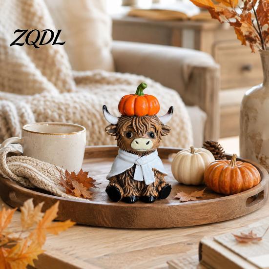 Holiday Window Display Props Cute Sitting Highland Cow Pumpkin Figurine, Resin Statue Ornament Ornaments for Autumn Harvest Home Decor, Fall