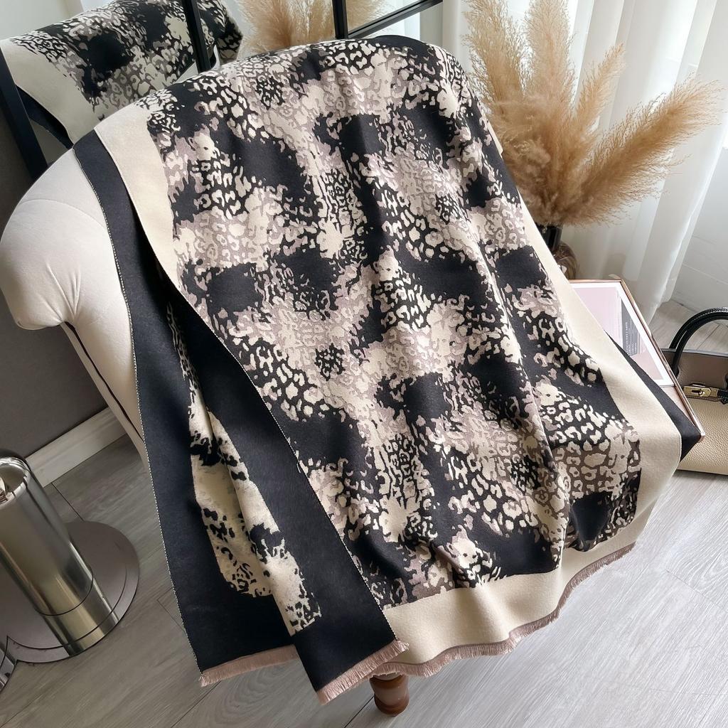 Leopard Print Long Scarf Thermal Scarf Women'S Thickened Women'S Scarf Cape Shawl