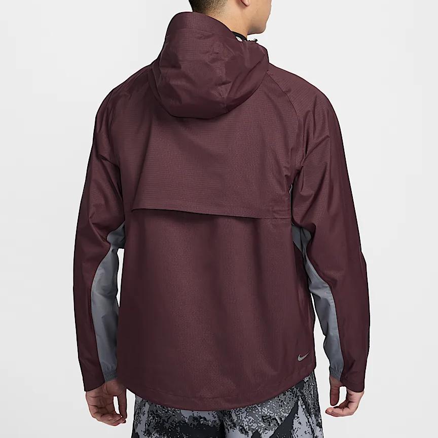 Nike Мужская водонепроницаемая куртка с капюшоном Nike Storm-FIT ADV Trail, бордовая, FZ1085-652