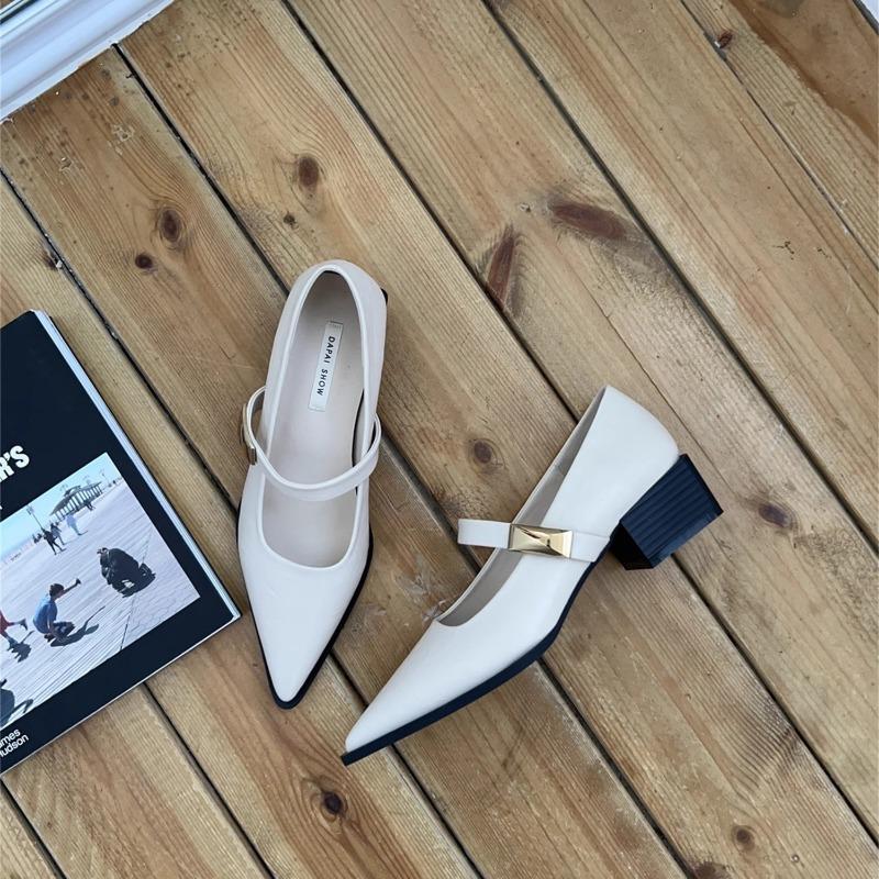 Женские туфли на низком каблуке для通勤, новые модели, не утомляют, остроносые, с металлическим словом, туфли Мэри Джейн