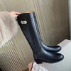Ботинки на толстой подошве женские осенне-зимние новые модели но ботфорты пряжка с дрелью маленькие тонкие рыцарские ботинки