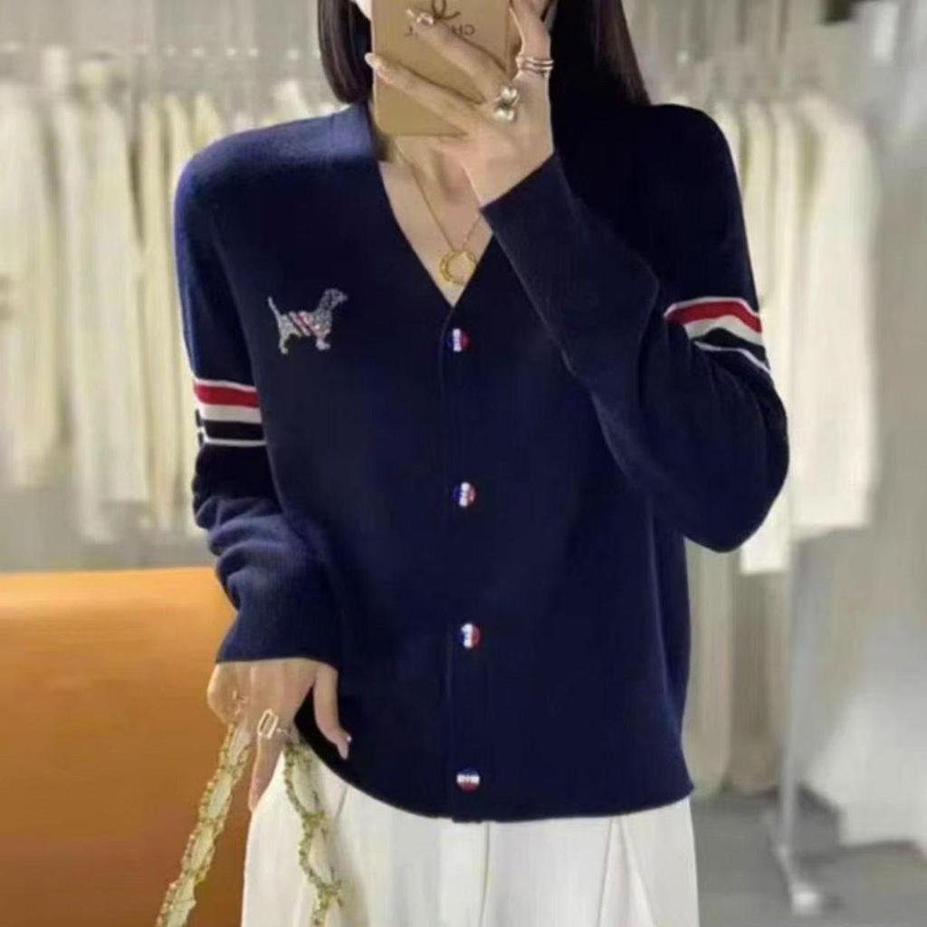 Женский свитер-кардиган в корейском стиле с вышивкой, цветными блоками и полосками