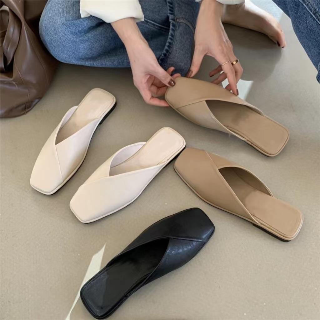 Модные мюли Slip on, большой размер 43, летние женские повседневные туфли на плоской подошве с квадратным носком для отдыха на открытом воздухе, женские тапочки