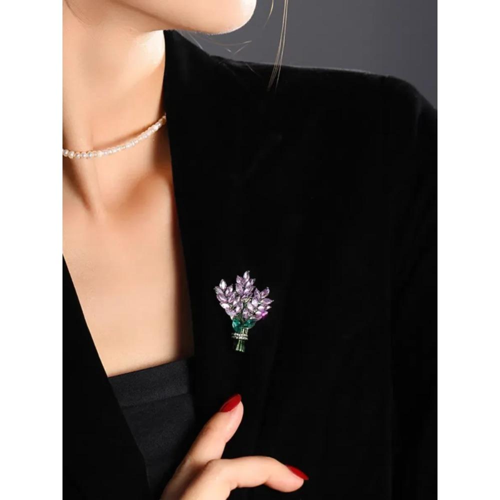 Exquisite Purple Lavender Brooch Women's Brooches Crystal Rhinestone Bouquet Pins Clothing Coat Luxury Jewelry Girl Gift