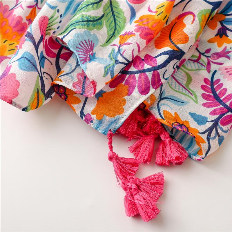 Женский шарф с цветочным принтом в стиле бохо - яркие красочные цветы, легкий, дышащий, с декоративной бахромой на концах, для пляжа, повседневных прогулок и отдыха на природе
