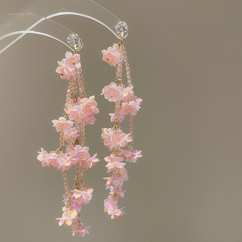 Богемные розовые серьги-кисточки с цветком из бисера и жемчуга