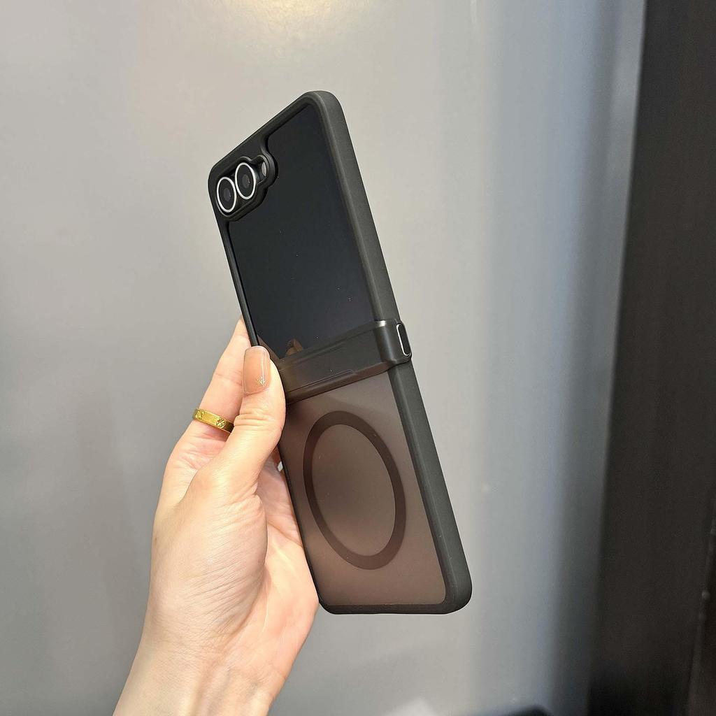 Прозрачный магнитный чехол Samsung Z Flip7 MagSafe для ZFlip4/6/7