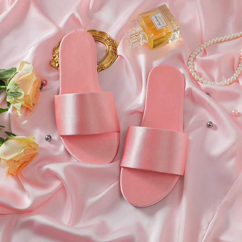 Новые свадебные тапочки для подружки невесты с вышивкой, свадебные шелковые красные тапочки, свадебный утренний халат невесты в сочетании с женской обувью