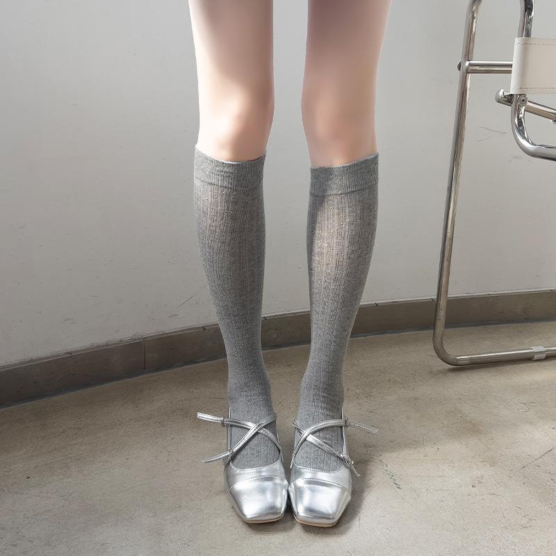 Женские весенне-летние однотонные тонкие дышащие носки до колена в рубчик