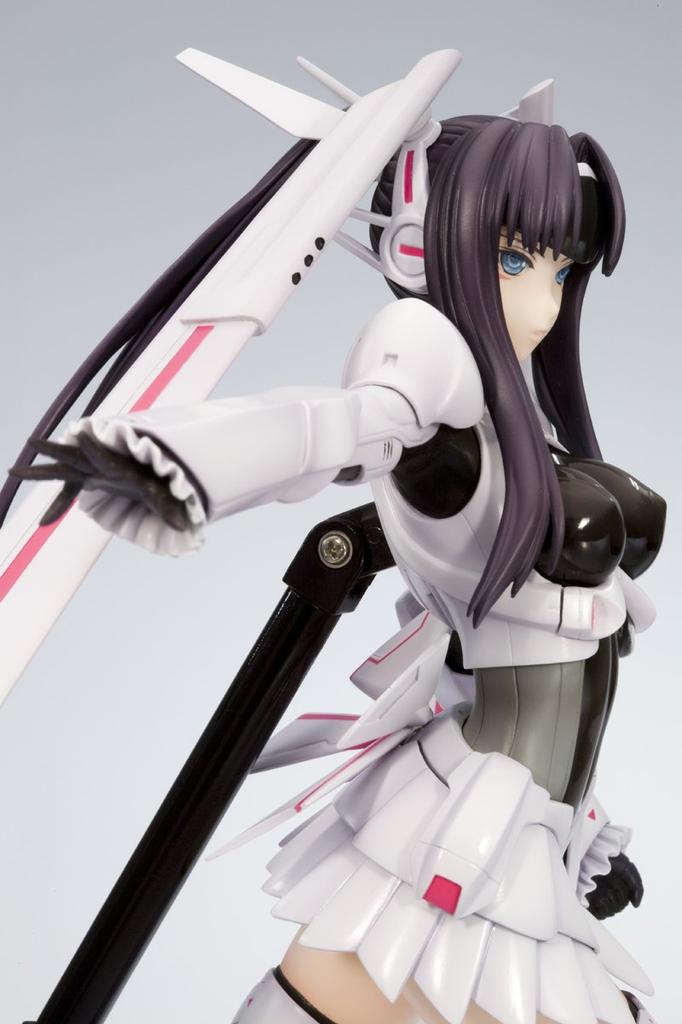 Kotobukiya Shining Hearts Phantom Queen Execti scale PVC painted ready product 1/8