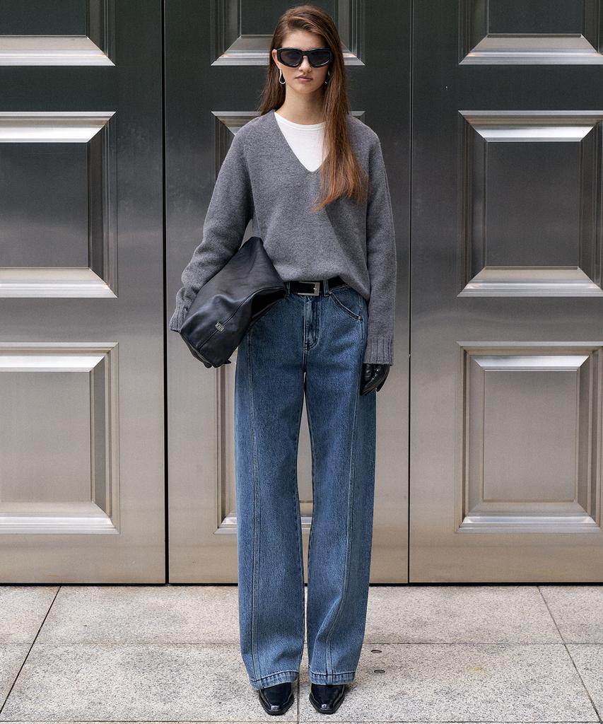 RENEJ V Neck Wool Knit