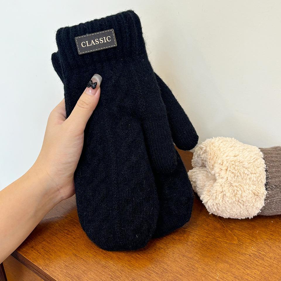 Winter Fashion Warm Knitted Mittens for Men Thickened Windproof Thermal Fleece Lined Gloves Touchscreen Male Full Finger Gloves