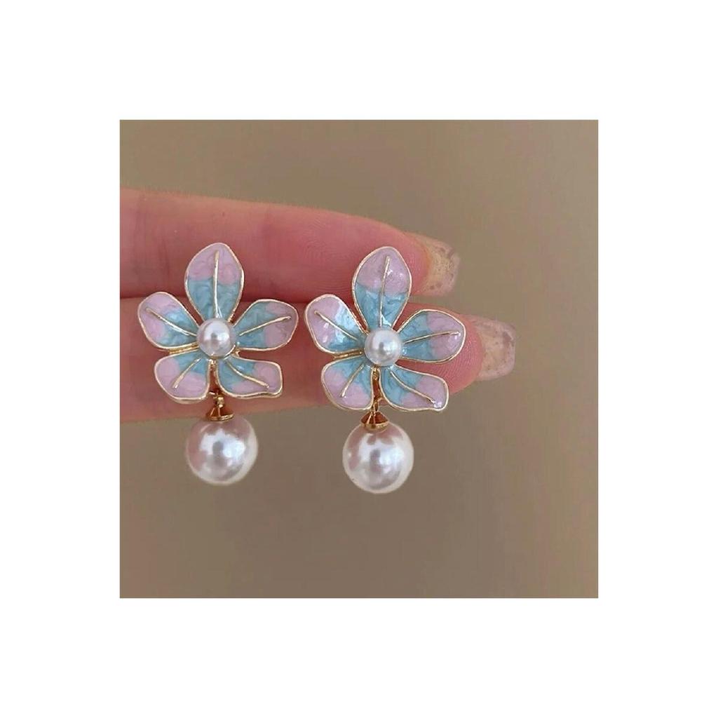 Пастельные серьги с жемчугом и цветами