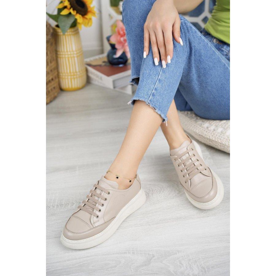 Женские кроссовки из натуральной кожи