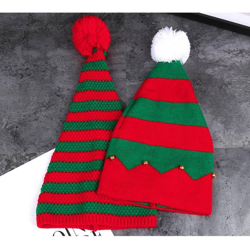 Праздничная красная вязаная шапка-бини с разноцветными помпонами для семейного рождественского подарка