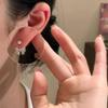 Серьги-пусеты с циркониевыми бантиками, женские простые темпераментные универсальные модные серьги, ins-ветер, милые маленькие свежие серьги