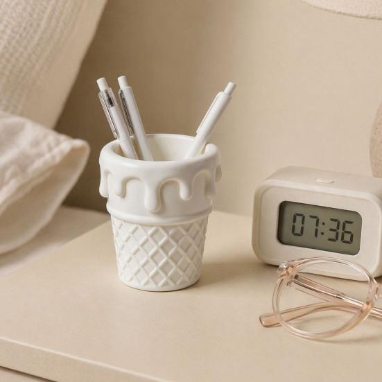 Nostalgie 3D Printed Ice Cream Cone Pen Holder, Waffle Base And Drip Top Desk Organizer, Multi-functional Pencil Cup for Pens, Marker, Makeup Brushes