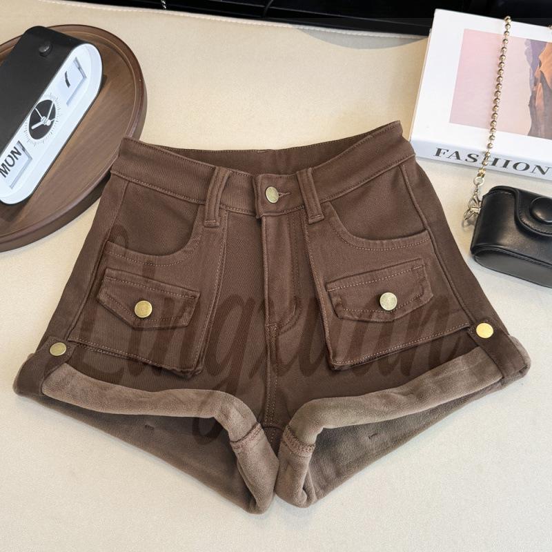 Autumn/Winter Plus Velvet High-Waisted Slimming A-Line Denim Shorts with Rolled Hem and Cargo Style