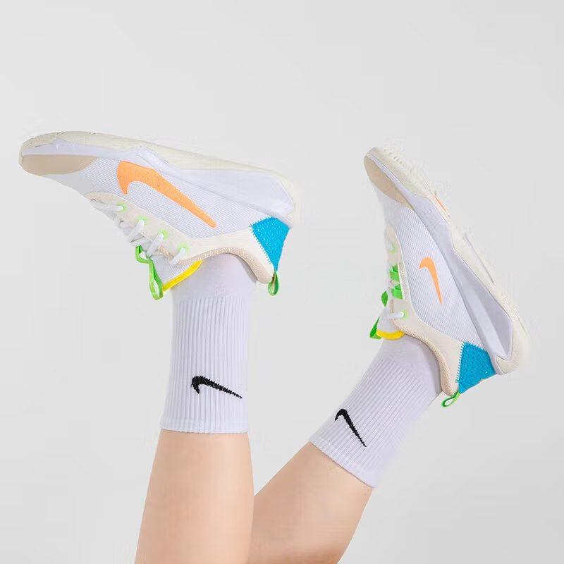 Nike Omni Multi-Court GS 'Играй свободно' FN8906-181