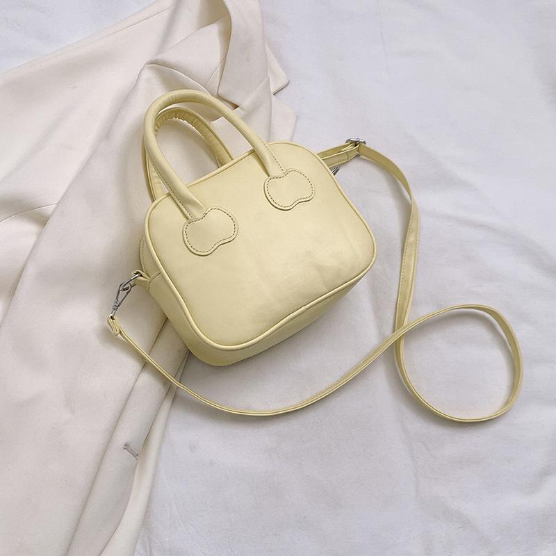 New Bag for Women's Fashionable and Beautiful Spring and Summer Beauty One Shoulder Crossbody Bag Fashionable Handheld Small Square Bag