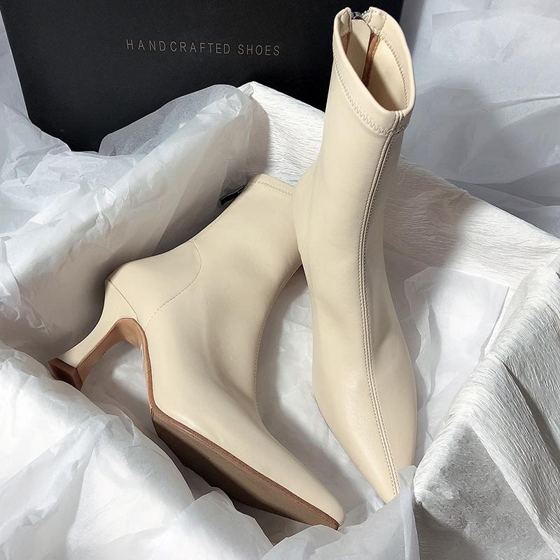 Зимняя мода Ботильоны с острым носком Элегантные туфли на высоком каблуке из кожи 2025 года Трендовые дизайнерские туфли-лодочки Гладиаторские туфли-лодочки женские