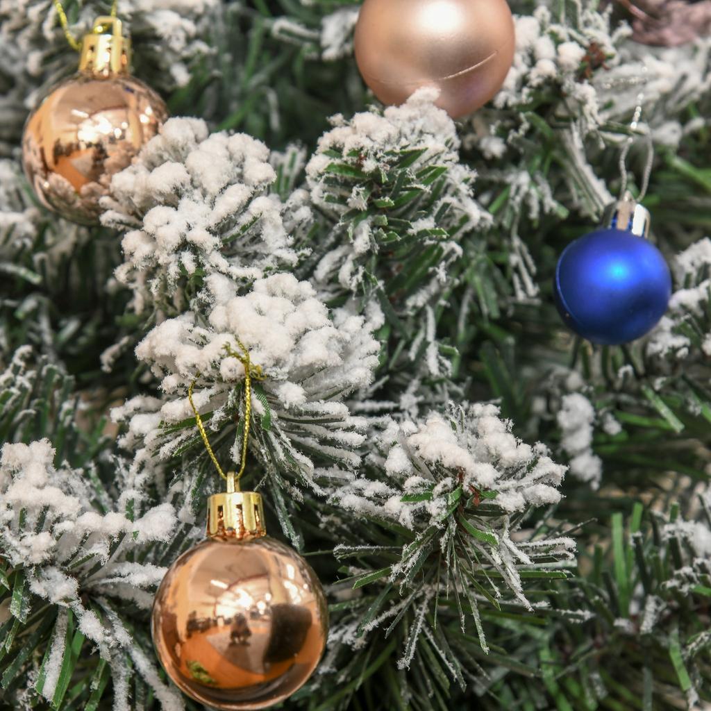 Mini Artificial Christmas Tree 60 Cm Fir Tree Artificial With Snow 67 Tips Cement Base For Indoor Office