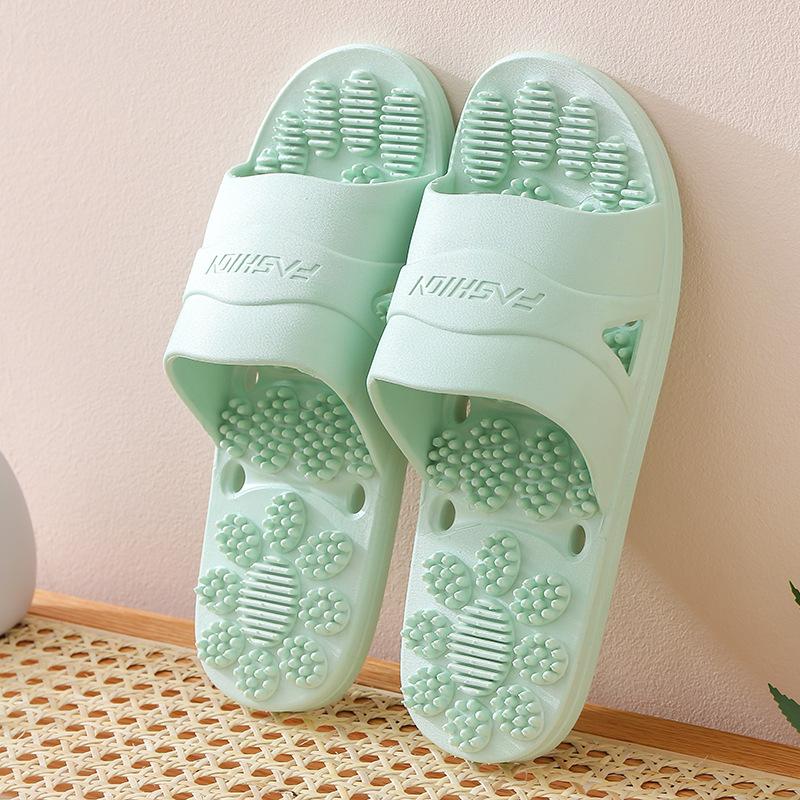 Нескользящие тапочки для ванны