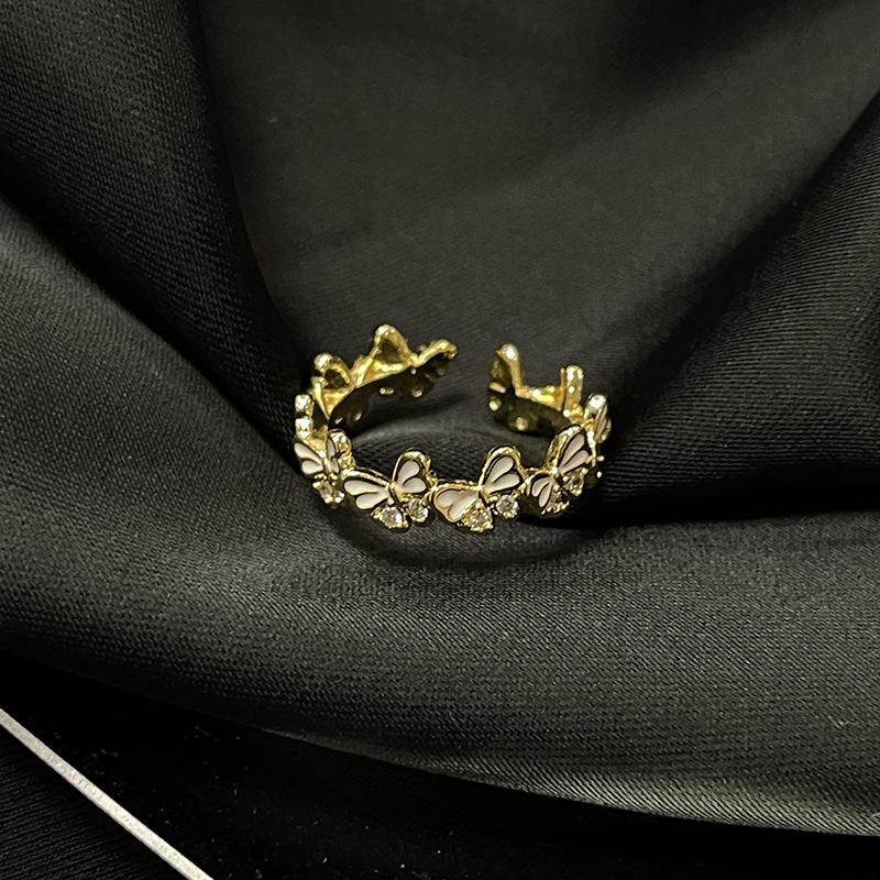 Новая серия дисковых языковых колец Золотая бабочка Роза Открытое кольцо Нишевый дизайн Французское премиальное наборное кольцо