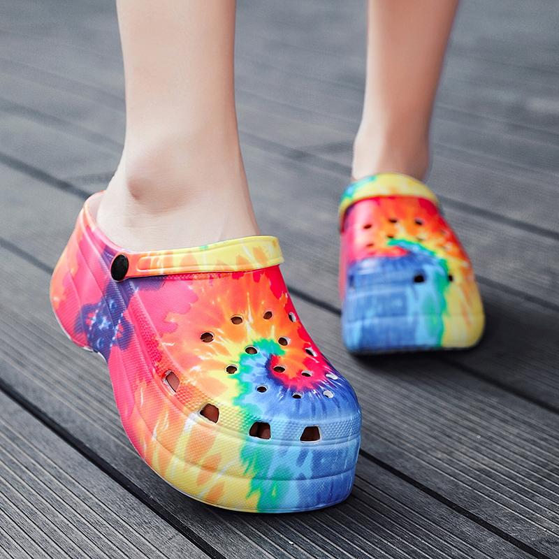 Мода hot6Popular Leopard Shoes Serpentine Small Hole Women High Heels Sandals Cute Slippers Platform Summer Lady Casual Shoes